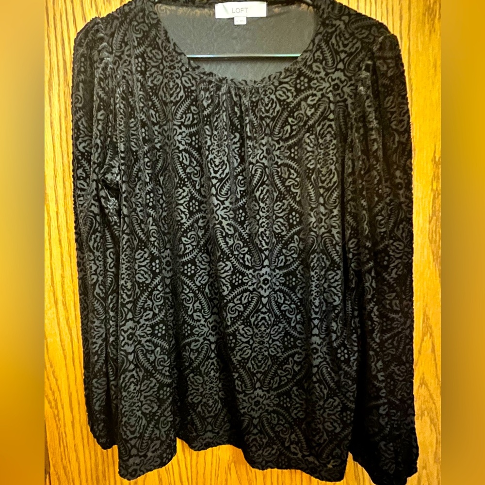 Loft black velour mosaic top